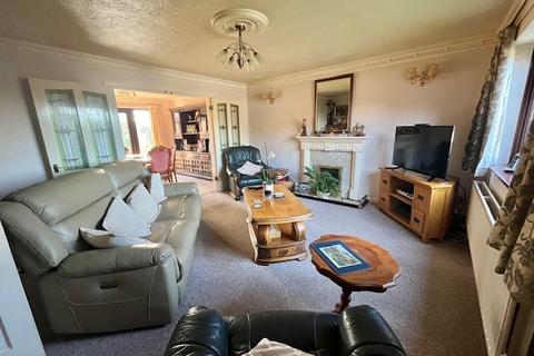 4 bedroom detached house for sale, Ursula Square, Selsey