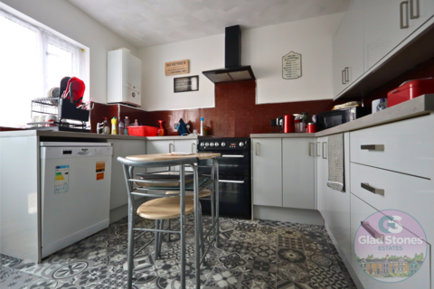 2 bedroom flat for sale, Barton Avenue, Plymouth PL2