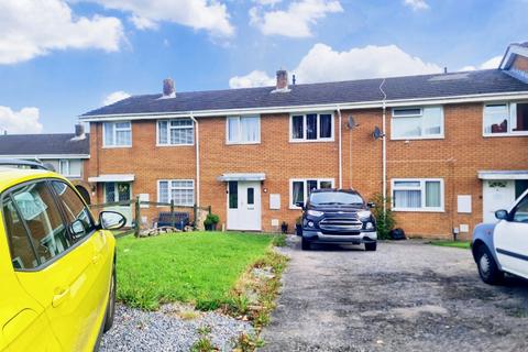 3 bedroom terraced house for sale, Westland Close, Loughor, Swansea, City And County of Swansea.