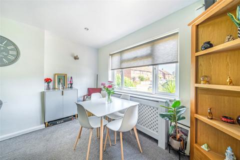 4 bedroom end of terrace house for sale, Carlton Road, Walton-On-Thames, Surrey, KT12