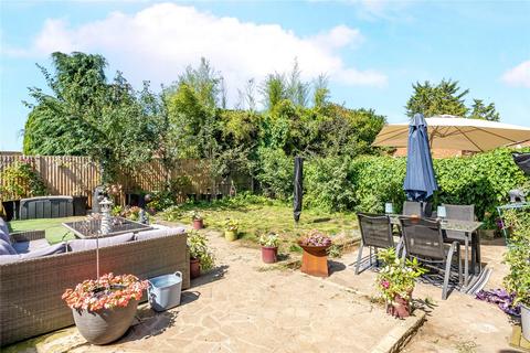 4 bedroom end of terrace house for sale, Carlton Road, Walton-On-Thames, Surrey, KT12