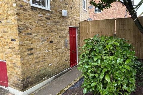 1 bedroom flat for sale, Brownhaven House, Surbiton KT6