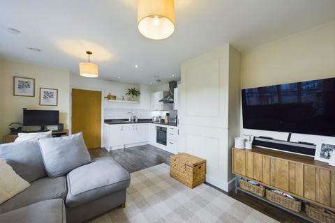 2 bedroom apartment for sale, Longman House , The Embankment, Nash Mills Wharf