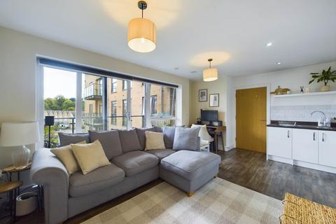 2 bedroom apartment for sale, Longman House , The Embankment, Nash Mills Wharf