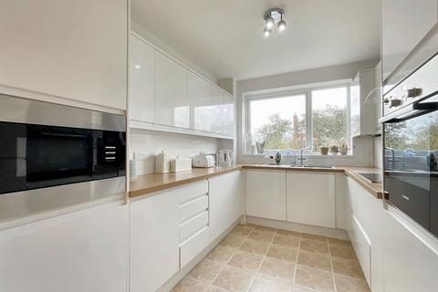 3 bedroom flat for sale, 34 Lulworth Road, Southport PR8