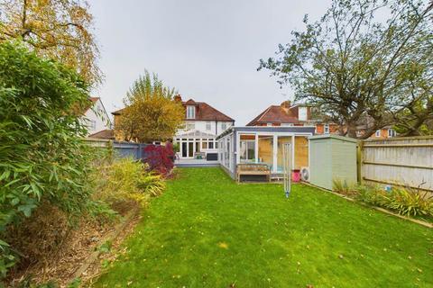 4 bedroom semi-detached house for sale, Tring Road, Aylesbury HP20