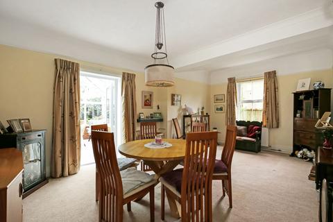81 Castle Road, Salisbury, SP1 3RW