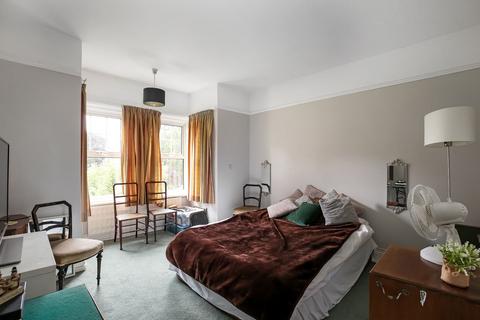 81 Castle Road, Salisbury, SP1 3RW