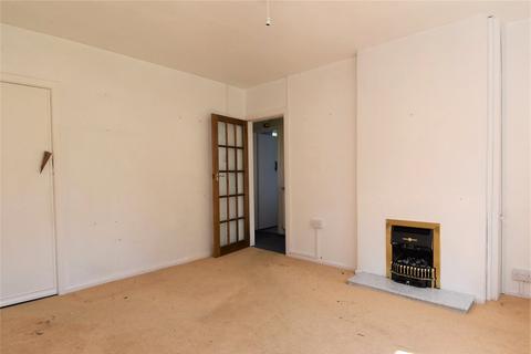 18 Charfield Close, Birmingham, B30 1QS