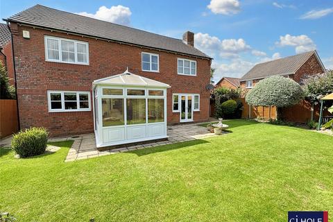 12 Cadbury Close, Hucclecote, Gloucester, GL3 3UJ