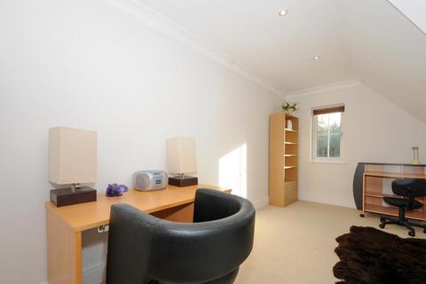 3 bedroom flat for sale, Sunningdale,  Berkshire,  SL5