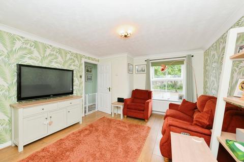 96 Albert Gardens, Church Langley, Harlow, CM17 9QG