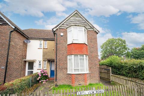 3 bedroom semi-detached house for sale, Leith View Road, Horsham, RH12