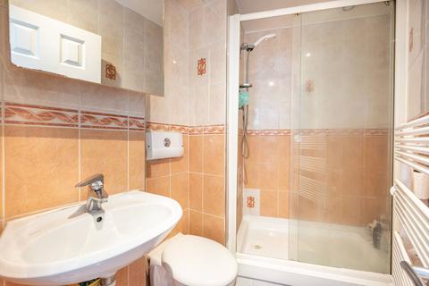 1 bedroom flat to rent, Moscow road, Bayswater, London, W2