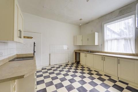 2 bedroom flat for sale, Wells Park Road, Sydenham, London, SE26