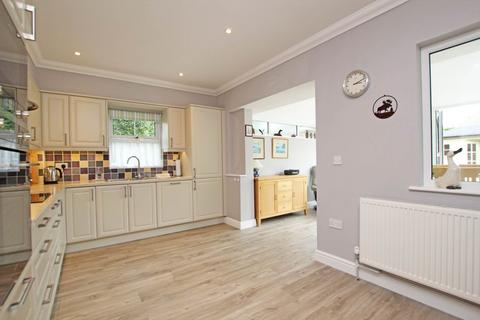 3 bedroom detached house for sale, Wellington Close, Eastbourne, BN23 5AR