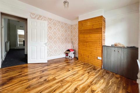 2 bedroom terraced house to rent, Wimborne Road, Luton, LU1 1PD