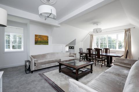 2 bedroom flat to rent, Longworth House, 9 Woodhayes Road, SW19