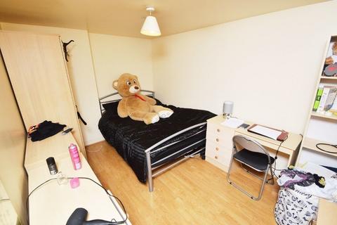 1 bedroom flat to rent, Birchfields Road, Manchester M13