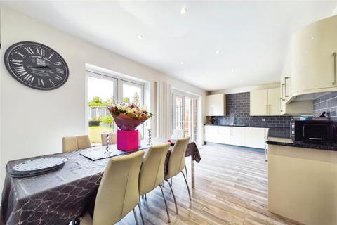 3 bedroom semi-detached house for sale, Huntsmoor Road, Tadley, Hampshire, RG26
