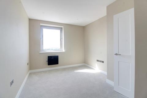 2 bedroom apartment to rent, Southchurch Road, Southend On Sea SS1