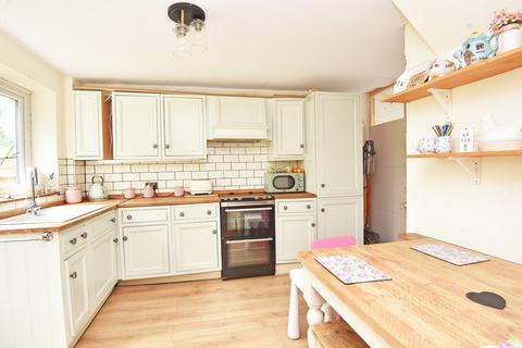 3 bedroom terraced house for sale, Fountains Avenue, Harrogate