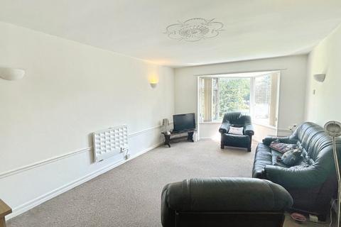 2 bedroom apartment for sale, Moorfields Court, Moor Town LS17