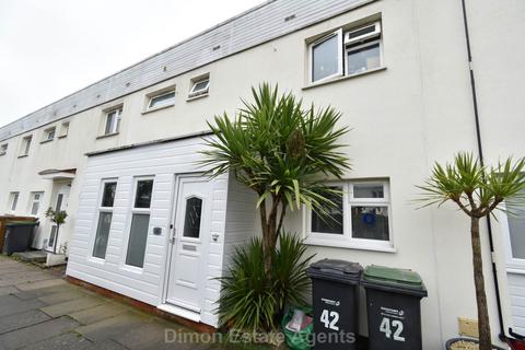 4 bedroom terraced house for sale, Rodney Close, Rowner