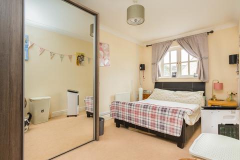 9 Weekly Close, Little Addington, Kettering, NN14 4FB