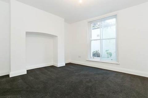 3 bedroom apartment for sale, London Fields, East Side, London Fields