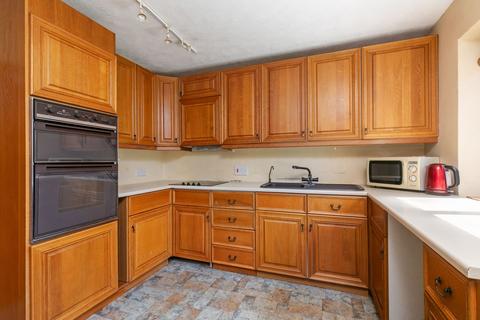 Furze Cottage Lanham Lane, Winchester, SO22 5JS