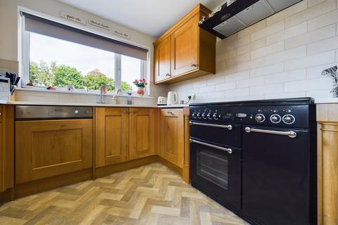 1 Fairham Road, Stretton, Burton-on-trent, DE13 0BS