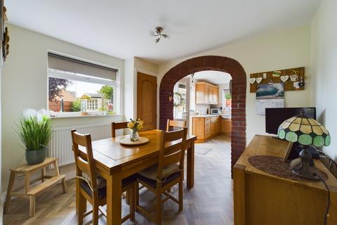 1 Fairham Road, Stretton, Burton-on-trent, DE13 0BS