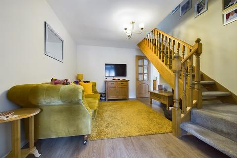 1 Fairham Road, Stretton, Burton-on-trent, DE13 0BS