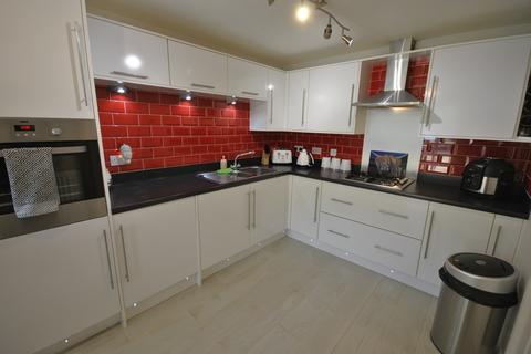 3 bedroom semi-detached house for sale, Pasture Way, Doncaster DN11