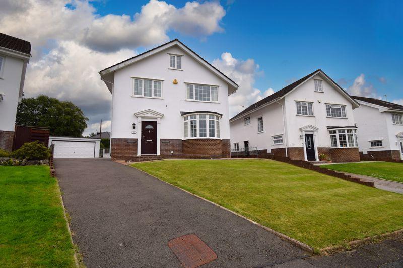 3 Manor Court, Ewenny, The Vale of... 4 bed property for sale £435,000