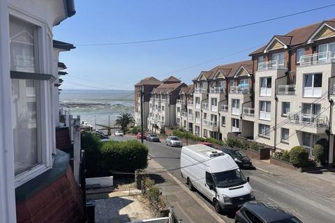 2 bedroom apartment to rent, Palmeira Avenue, Westcliff-On-Sea