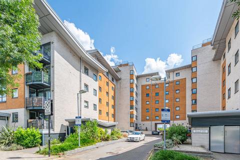 Inverness Mews, Gallions Reach, London, E16