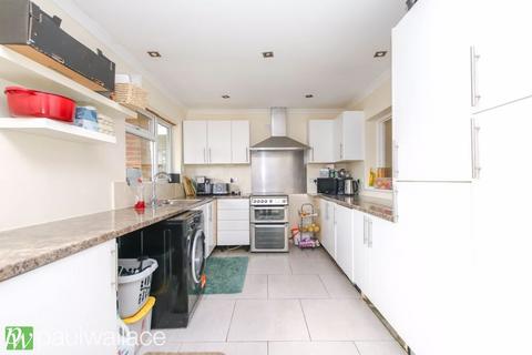 3 bedroom terraced house for sale, Lilac Road, Hoddesdon