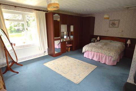 4 bedroom detached house for sale, Avenue Crescent, Abergavenny