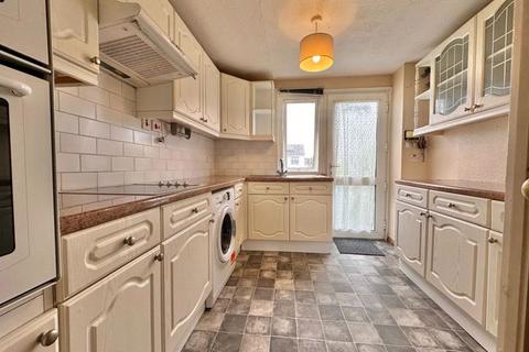 9 Eglos Road, Shortlanesend, Truro, TR4 9BZ