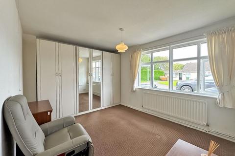 21 Bute Close, Willenhall, WV12 4RW