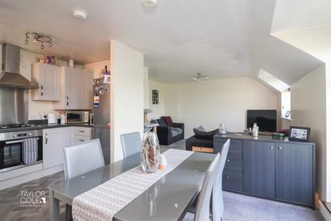 12 Birchfield Close, Tamworth, B77 1GY