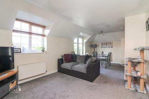 12 Birchfield Close, Tamworth, B77 1GY
