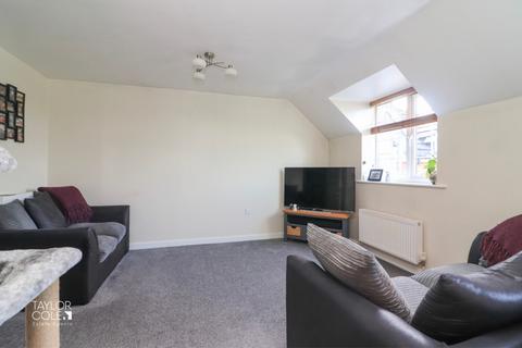 12 Birchfield Close, Tamworth, B77 1GY