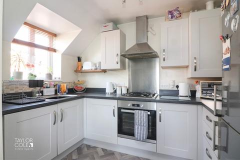 12 Birchfield Close, Tamworth, B77 1GY