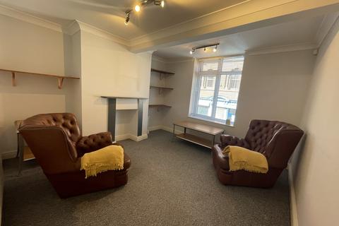 1 bedroom maisonette to rent, Middle Hillgate, Stockport