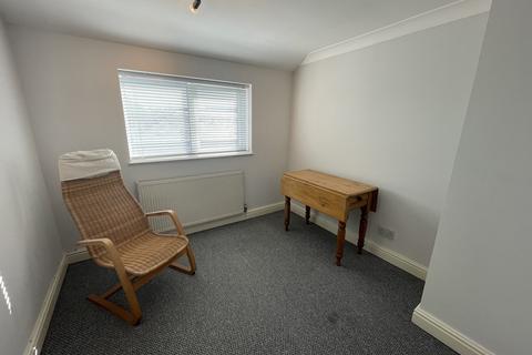 1 bedroom maisonette to rent, Middle Hillgate, Stockport