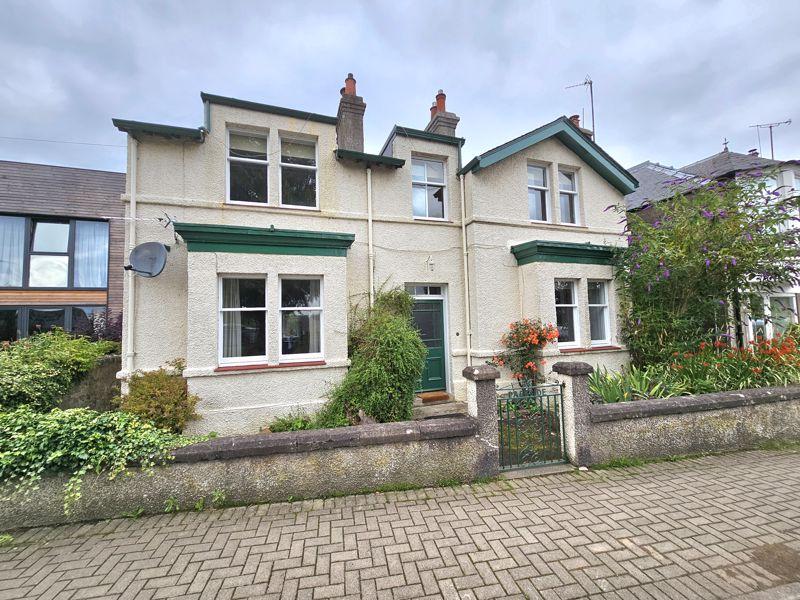 Parkside, Main...