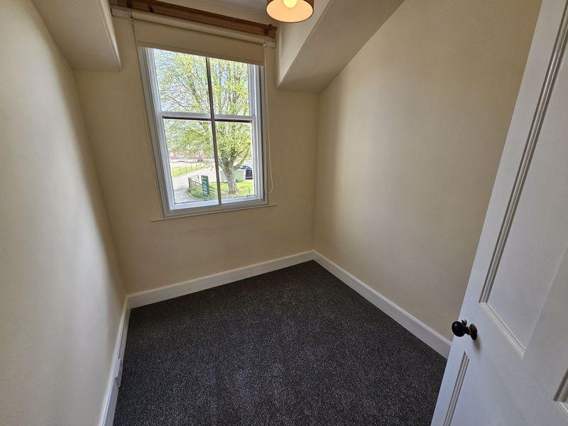 Study/Bedroom 5